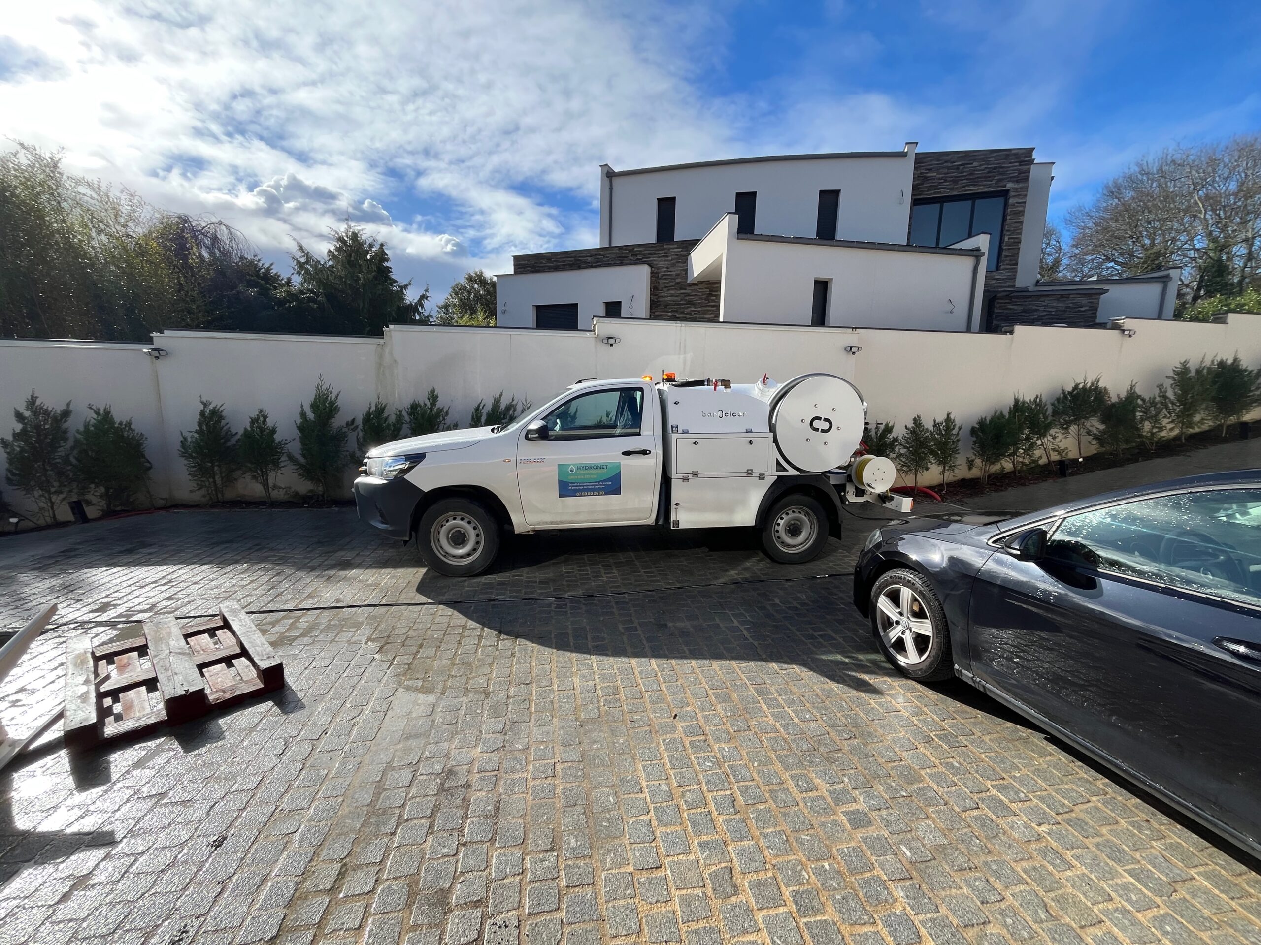 Camion hydrocureur Hydronet Assainissement - La Réunion